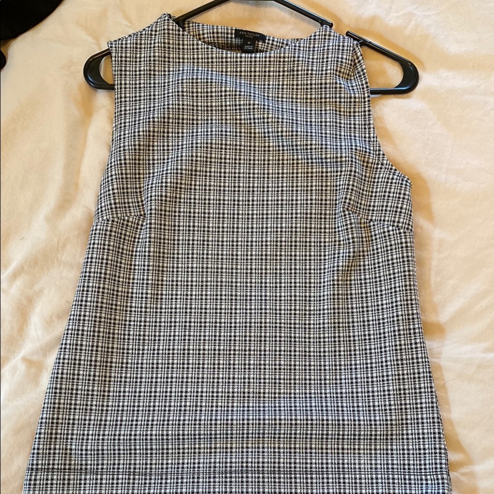 Ann Taylor Black and White Houndstooth Top